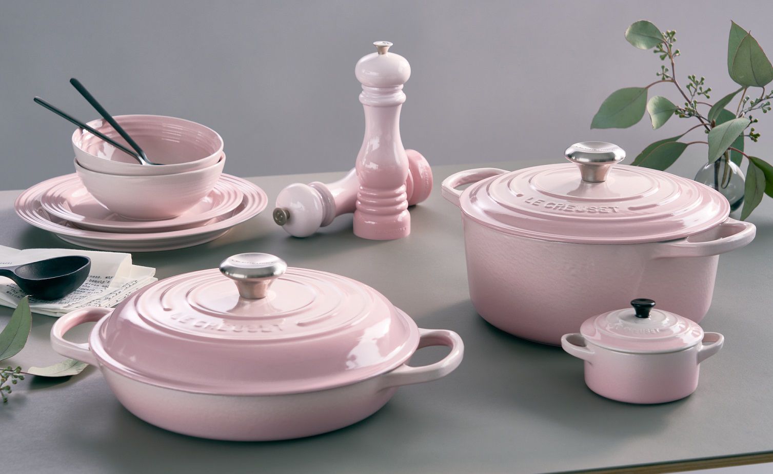 【Le Creuset JAPAN】Cute 14cm Sauce Pan In Shell pink Color Brand New
