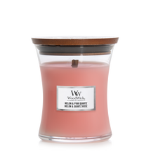 WoodWick Scented Candle Medium Melon &amp; Pink Quartz - 11 cm / ø 10 cm
