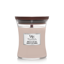 WoodWick Scented Candle Medium Vanilla &amp; Sea Salt - 11 cm / ø 10 cm