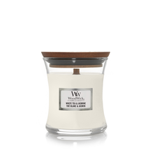 WoodWick Scented Candle Mini White Tea &amp; Jasmine - 8 cm / ø 7 cm