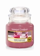 Yankee Candle Small Sweet Plum Sake - 9 cm / ø 6 cm