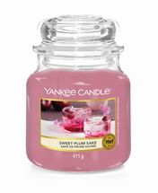 Yankee Candle Medium Sweet Plum Sake - 13 cm / ø 11 cm