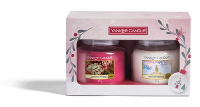 Yankee Candle Giftset Scented Candle Medium Snow Globe Wonderland - 2 Pieces