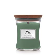 WoodWick Scented Candle Medium Mint Leaves &amp; Oak - 11 cm / ø 10 cm