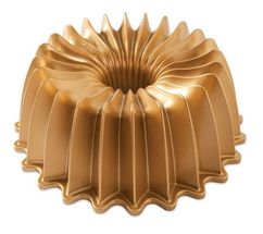 Nordic Ware Bundt Tin Brilliance Gold ø 26 cm / 2.4 Liters