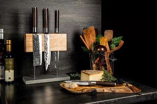 Laguiole Style de Vie Magnetic Knife Block Oak - with natural stone base