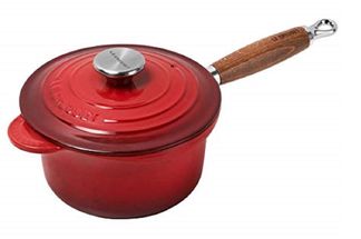 Le Creuset Saucepan - with lid - Tradition - Cerise - ø 18 cm / 1.8 Liter